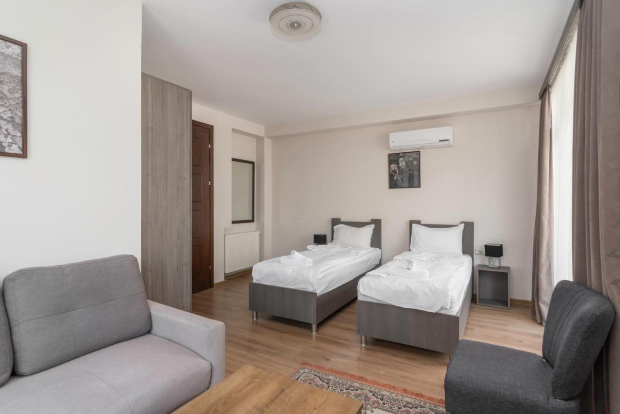 Hotel "Elesa Wera" Tbilisi ภายนอก รูปภาพ
